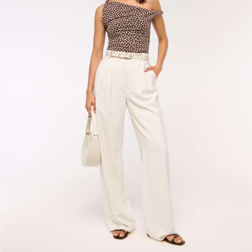 Abercrombie & Fitch Crepe Sloane Wide Leg Trouser